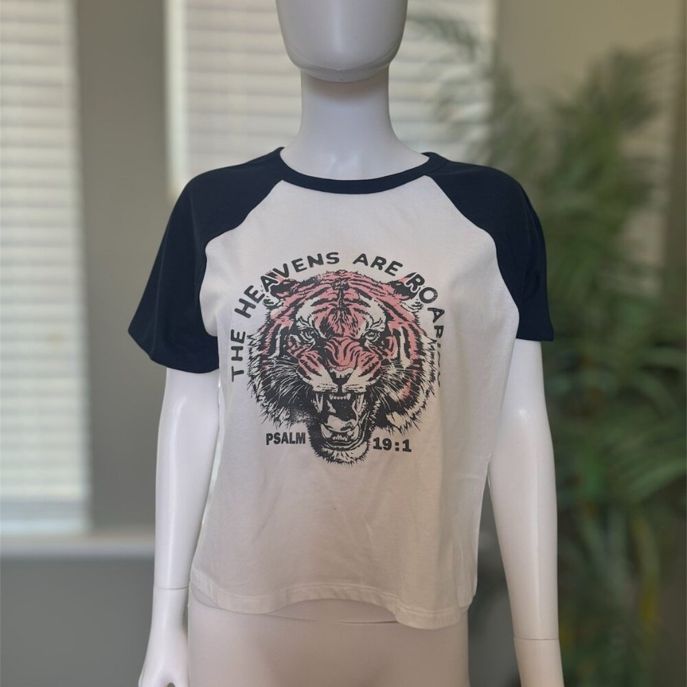 The Heavens Are Roaring Tiger T-Shirt Graphic Tee Sz L